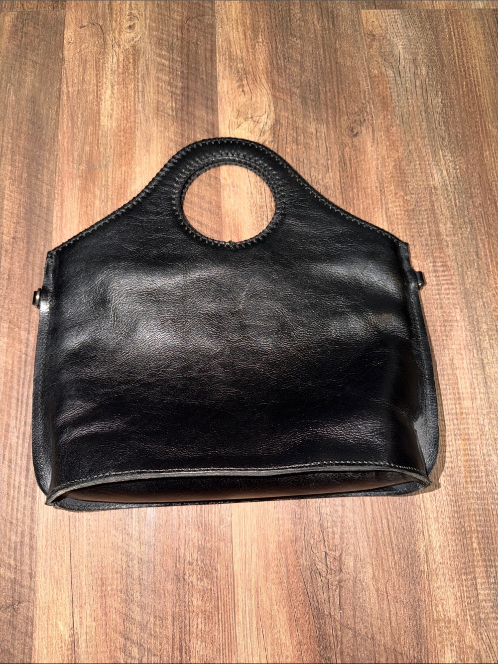 Patricia Nash Black Moretto Stachel Bag missing strap - Picture 3 of 7